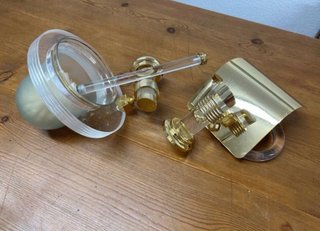 Juego de baño dorado y metraquilato