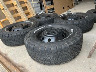 4 Llantas y neumáticos BFGoodrich All-Terrain T/A 