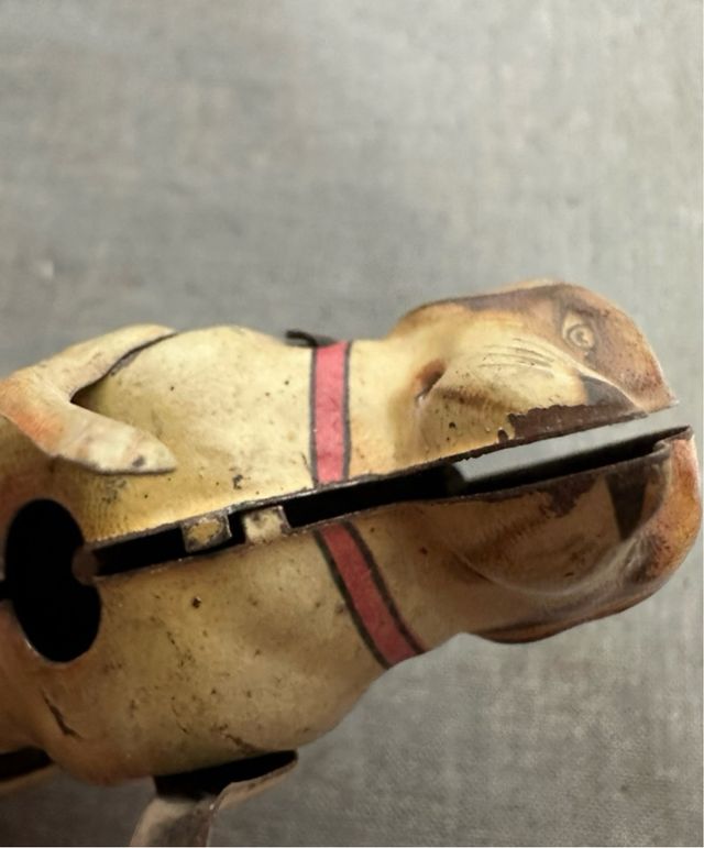 Perro antiguo de hojalata ofertas