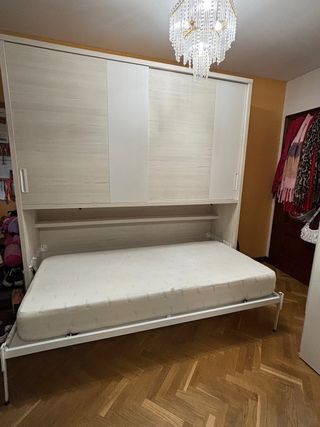 Cama abatible con armario - haya y beige