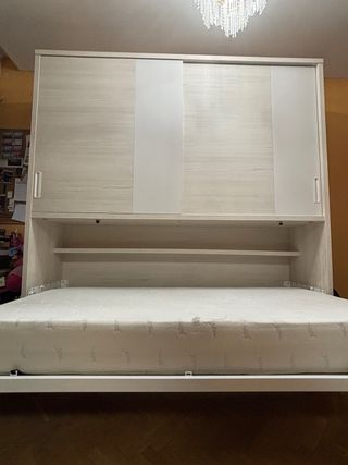 Cama abatible con armario - haya y beige
