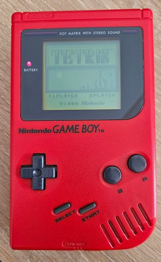 Game Boy Nintendo rosso