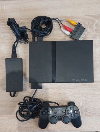 PS2 (PlayStation 2) negra
