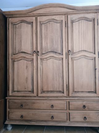 Armario madera antiguo 3 puertas
