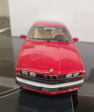 BMW 635CSi M6 rojo Otto 1:18