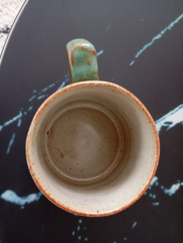 Jarra cerámica irlandesa a estrenar.