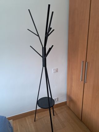 Perchero negro - Estilo árbol