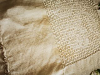 Colcha bordada flores - Beige