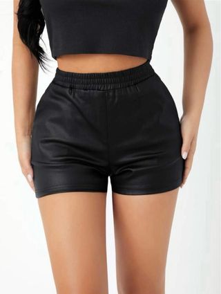 Shorts cuero negros