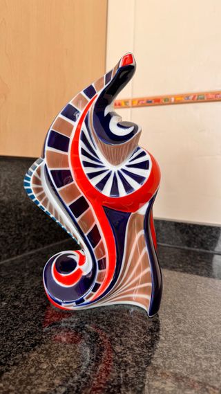 Figura Sargadelos “Voluta” -Porcelana-