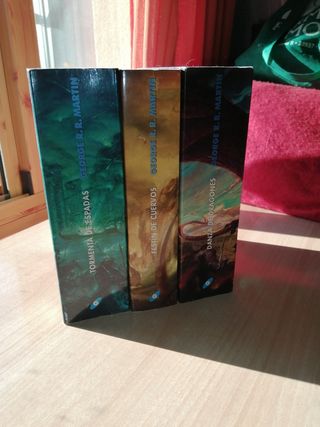 3 libros de juego de tronos