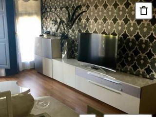 Mueble salón modular blanco.