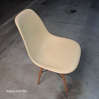 4 sillas de comedor o salón beige - madera