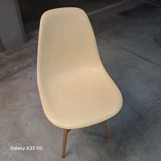 4 sillas de comedor o salón beige - madera