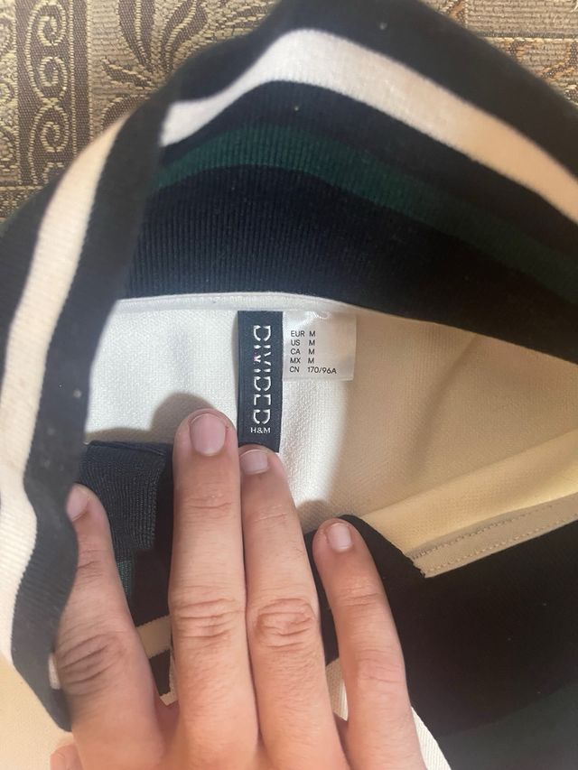 Jersey H&M verde y blanco