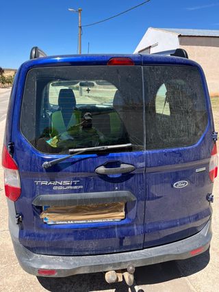 Ford Transit Courier 2015
