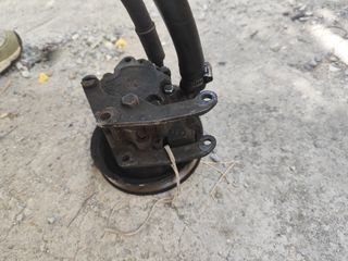Bomba dirección Mercedes Vito W638
