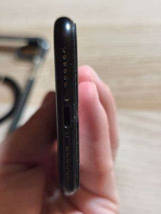 iPhone SE 2020 negro