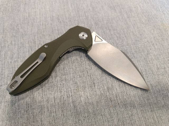 Cuchillo Kubey Noble, cierre Liner Lock