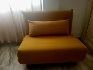Sofá cama individual amarillo