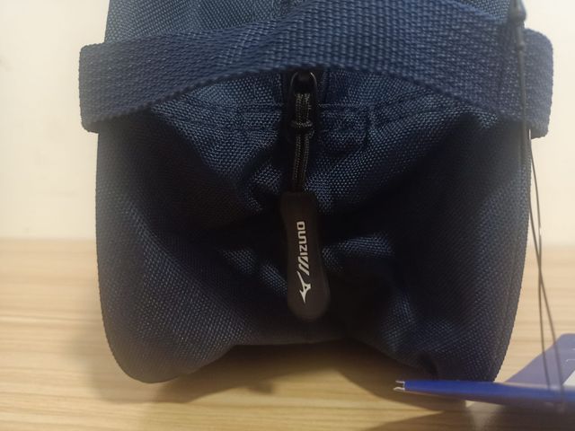 Neceser/Bolsa de aseo Mizuno original y deportiva
