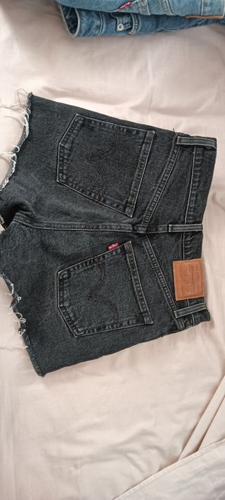 Shorts Levis negros - Talla 24