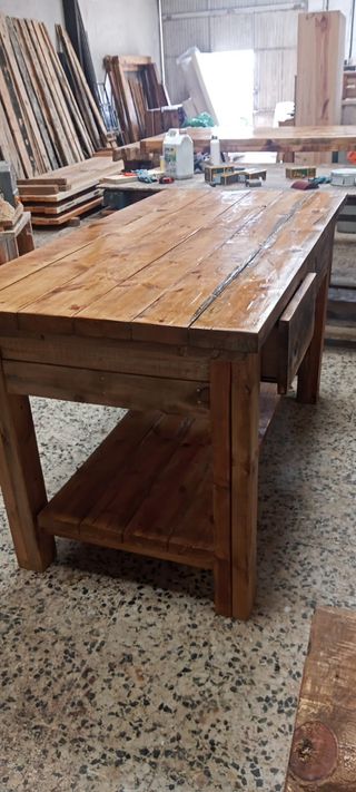 Mesa isla cocina madera rústica