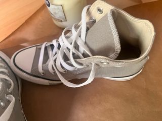Converse grises altas