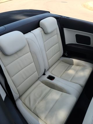 Volkswagen Golf Cabrio 2012