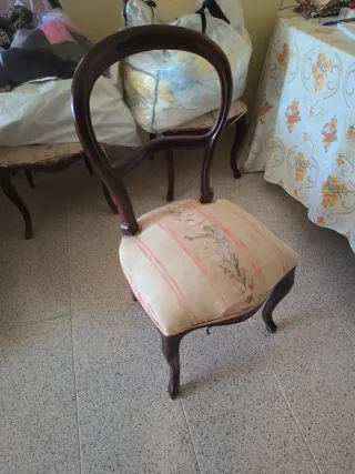 Mesa ovalada madera marrón