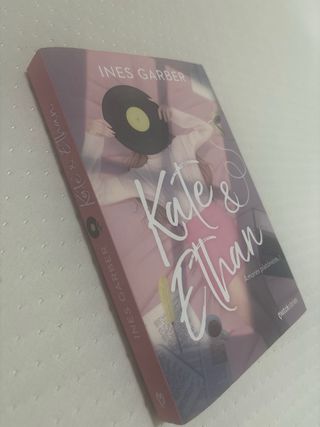 Kate & Ethan: Amores platónicos, 1