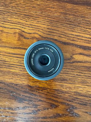 Objetivo Canon EF-S 24mm 1:2.8 STM