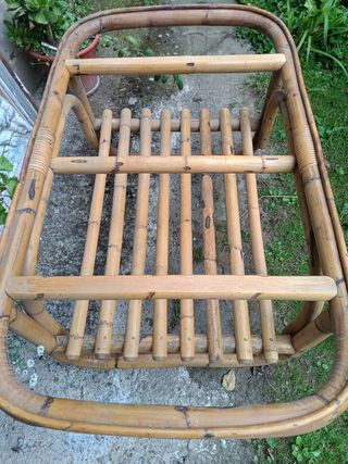 Tavolo vintage in rattan di bambù