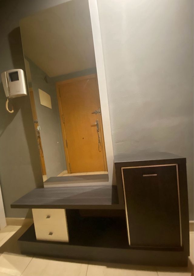 Recibidor con espejo