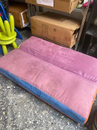 Sofá cama infantil de colores