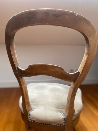 Silla madera estilo clásico