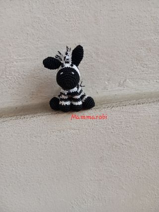 Portachiavi amigurumi zebra