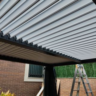 Pérgola , fabricación e instalación 