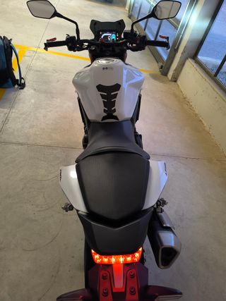 Honda CB750 Hornet  ( A2 )