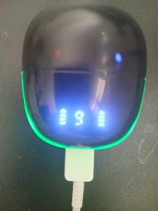 Cascos Bluetooth negros y con luces
Led 