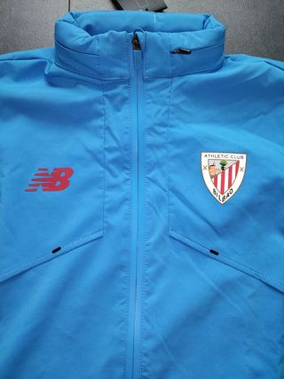Chaqueta Athletic Club New Balance