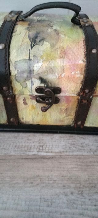 Baúl pequeño vintage