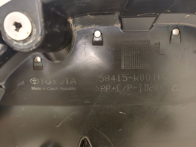 Cubierta inferior central trasero  Toyota Yaris