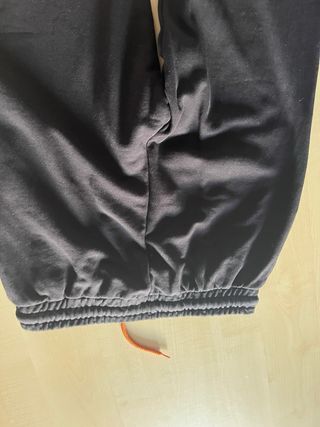 Pantaloni tuta uomo neri/rossi
