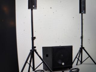 Altavoces autoamplificados: Subwoofer + 2 Satélite