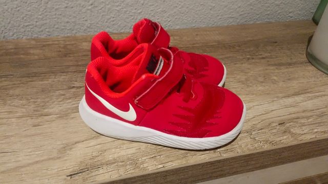 Zapatillas Nike rojas niño
