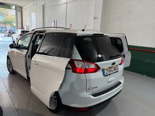 Ford Grand C-MAX 2013