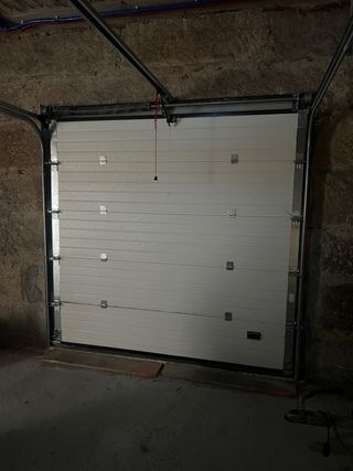 Puerta garaje marrón