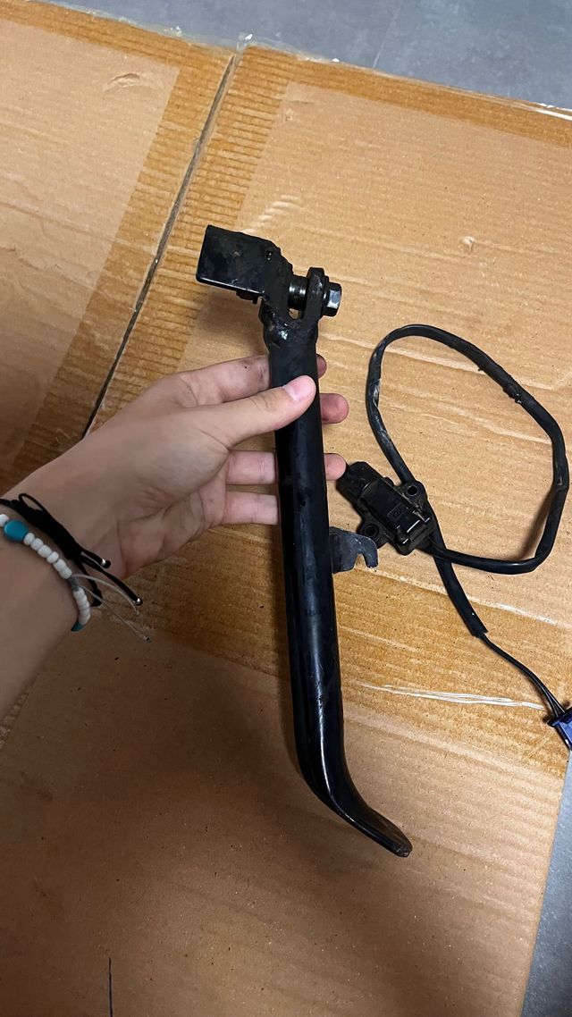 Caballete lateral Yamaha YZF R125 + sensor