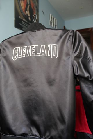 Chaqueta Cleveland negra
